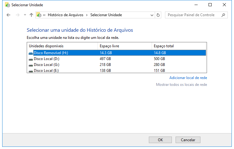 Selecione um disco rígido externo para fazer o backup automático dos arquivos