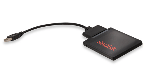 conecte seu ssd ao seu disco rígido antes de clonar o disco rígido do seu laptop