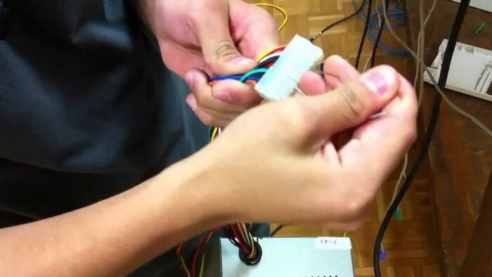 verifique a conexão do cabo de alimentação